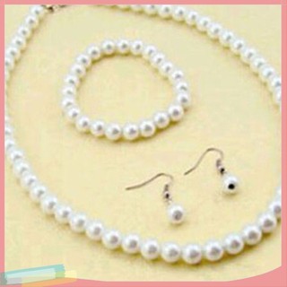 Bộ nữ trang xâu ngọc trai thiết kế duyên dáng
