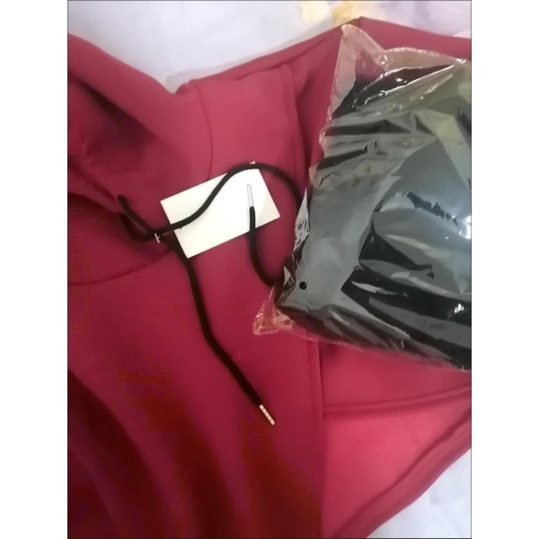 Set bộ ulzzang áo hoodie nỉ mỏng đỏ croptop + váy đen girl crush hai dây mùa xuân