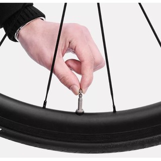 Van chuyển đổi từ van xe đạp sang xe máy