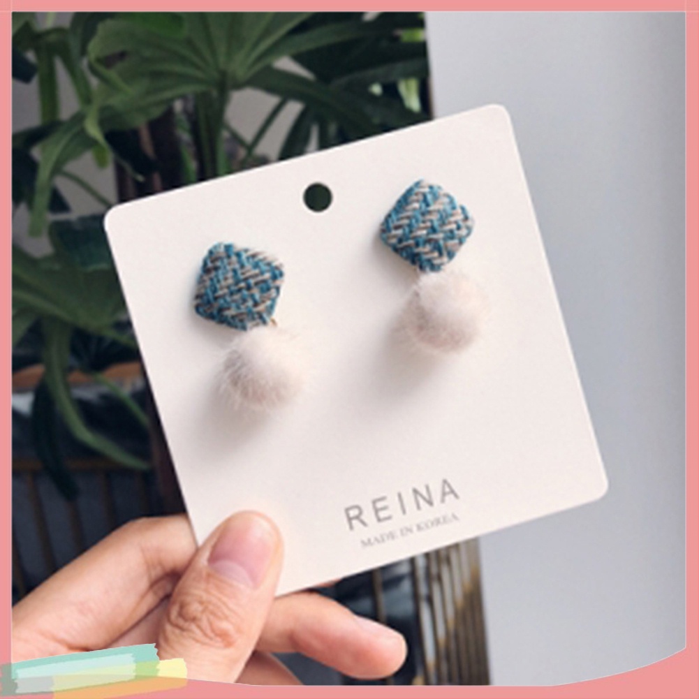 Đôi Khuyên Tai Hình Vuông Phối Quả Pompom Thời Trang Cho Nữ