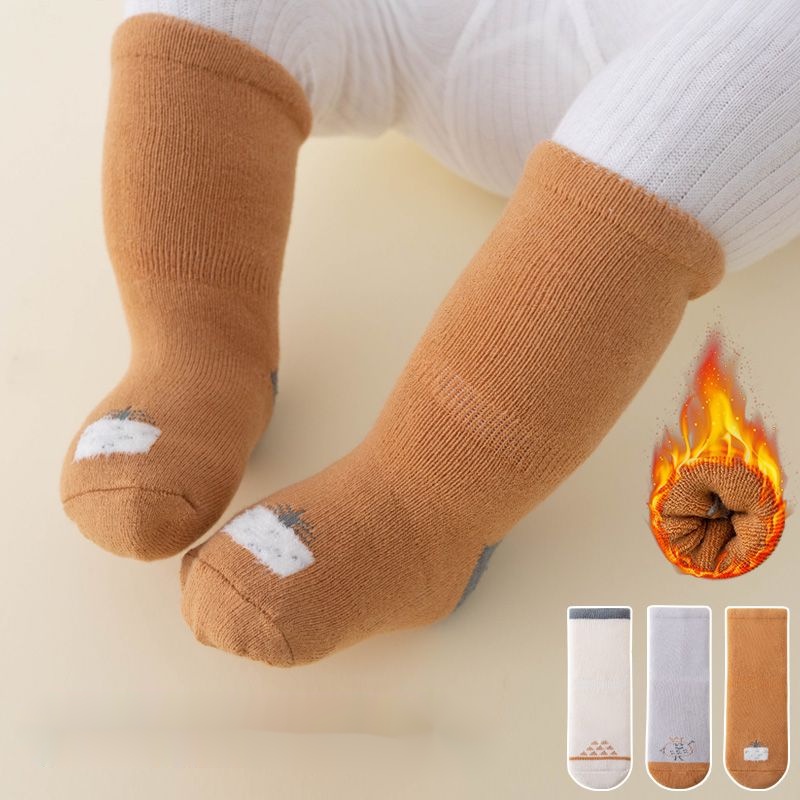 Vớ Nhung Dày Giữ Ấm Mùa Thu Đông Dành Cho Bé Sơ Sinh 0-3 Tháng Tuổi
