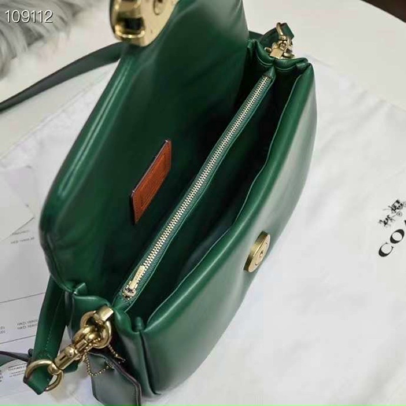 Túi Coach pillow tabby