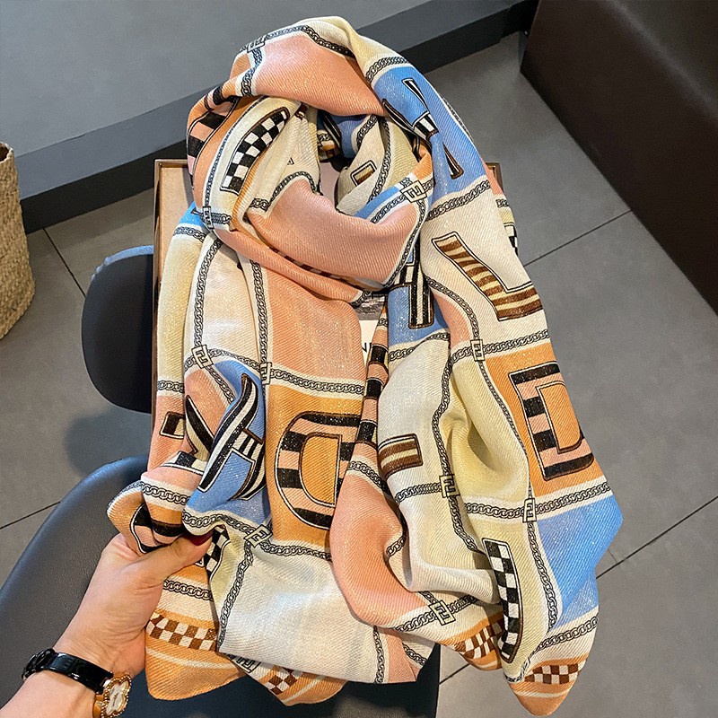 Khăn Choàng Cotton Lụa In Chữ Thời Trang Thu Đông Cho Nữ