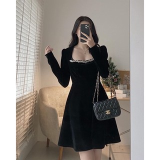 Váy- Đầm nhung cổ vuông đính đá dáng xoè