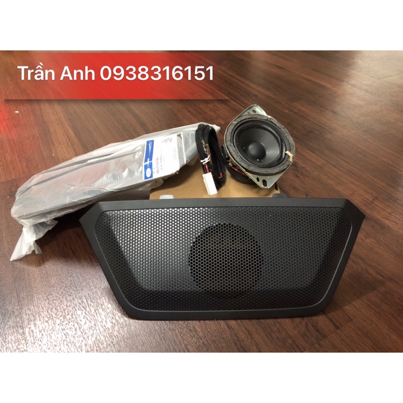 Loa trung tâm theo xe Ford Everest, Wwiltrack 2019-2022, loa center theo xe ford Everest và Wiltrack 2019-2022