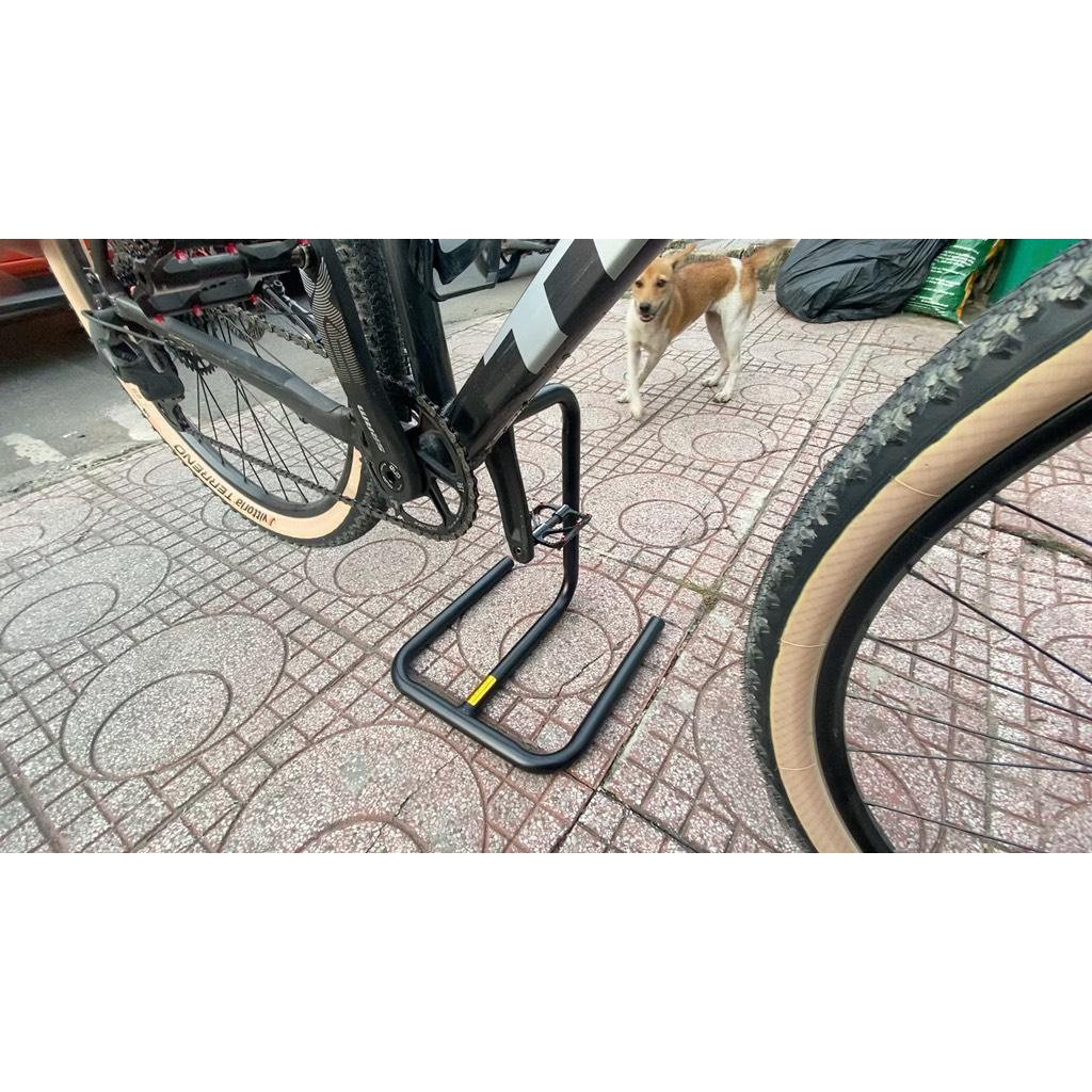 Chân chống xe đạp, dùng cho xe trục rỗng