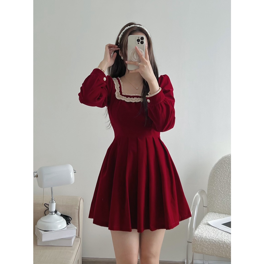 Đầm - Váy nhung dài tay cổ vuông viền ren dáng xòe