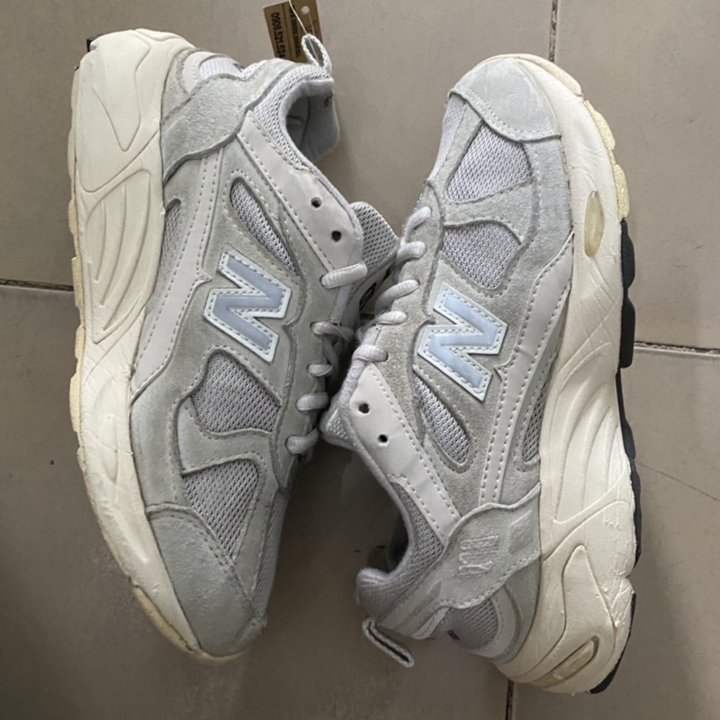 Giày chính hãng đã qua sử dụng