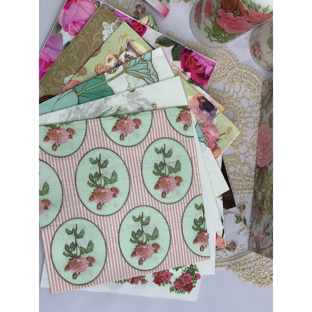 Khăn giấy ăn decoupage