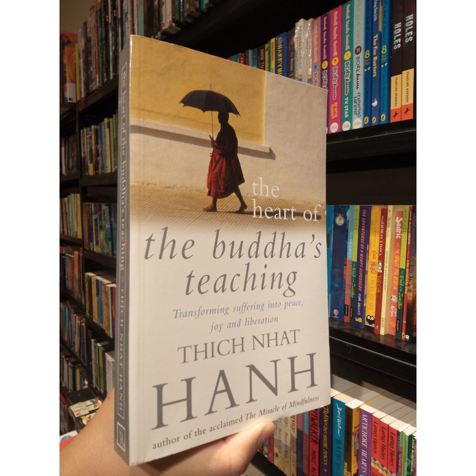 Sách - The Heart of The Buddha's Teaching | BigBuy360 - bigbuy360.vn