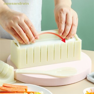 Khuôn Làm Cơm Cuộn Sushi Nhật Bản