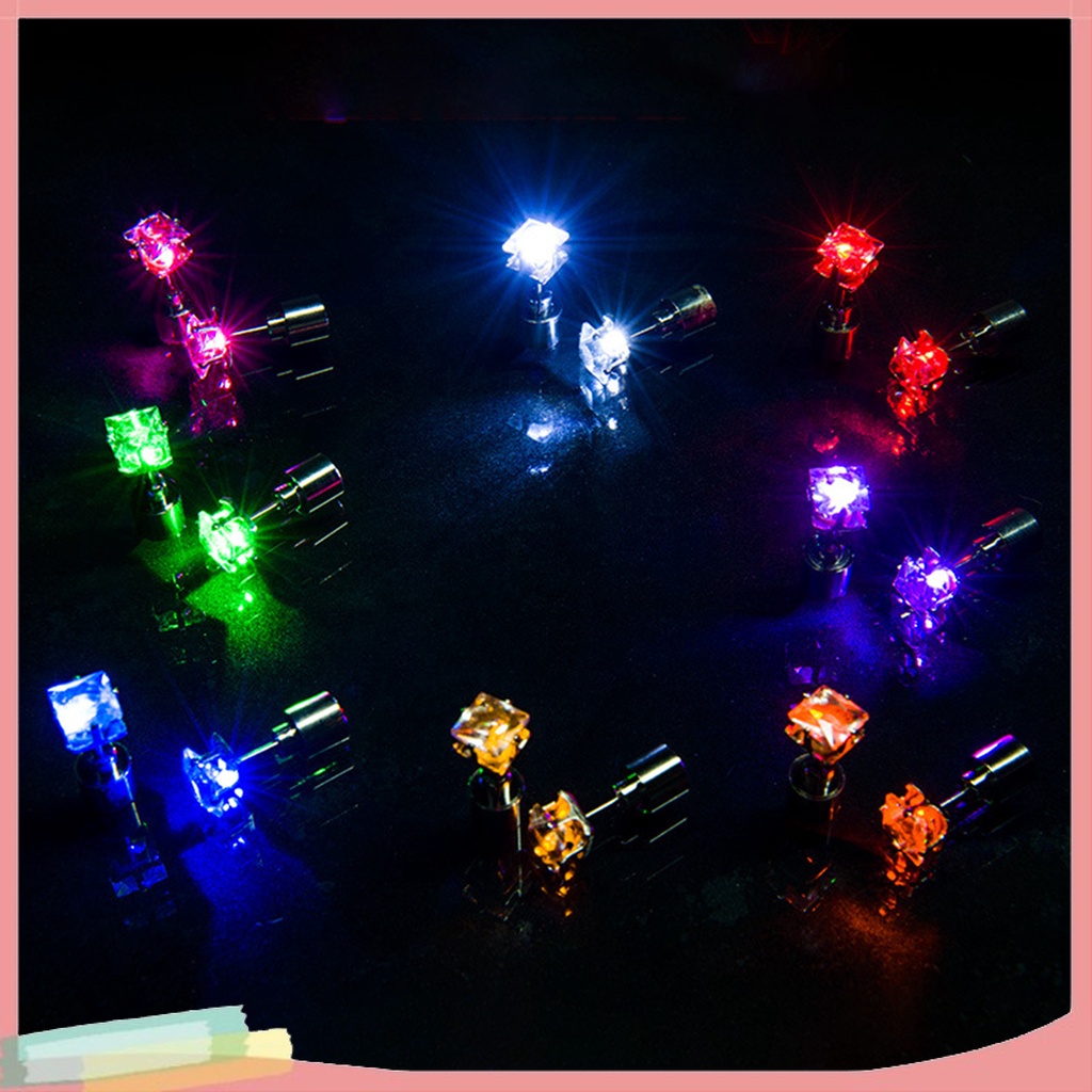 Đôi khuyên tai hình vuông có đèn led phát sáng thời trang cho nữ kèm pin nút