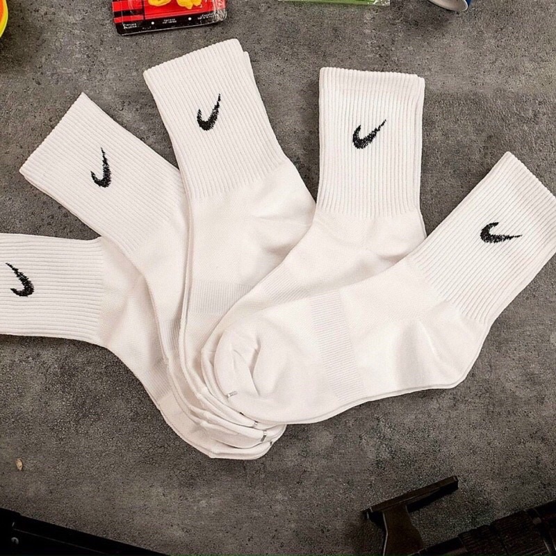 Tất Bóng Đá Chống Trơn WIKA 🏅FREESHIP🎗từ đơn 250k chính hãng trắng Thiết Kế Thun Sọc Dày Dặn Ôm Chân