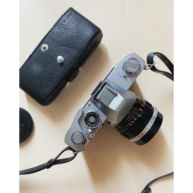 Máy ảnh film full cơ Canon FT và lens 50mm f1.4