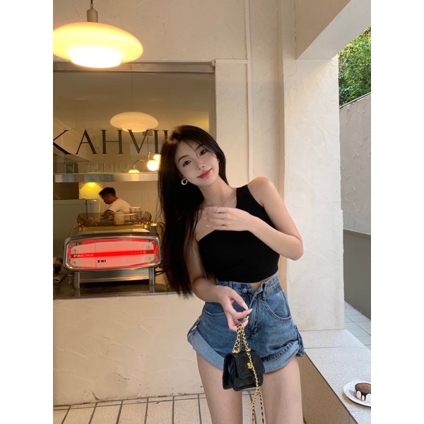 ÁO CROP LỆCH VAI KHÔNG TAY TRENDY 2022