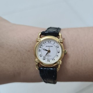 Đồng hồ si Nhật