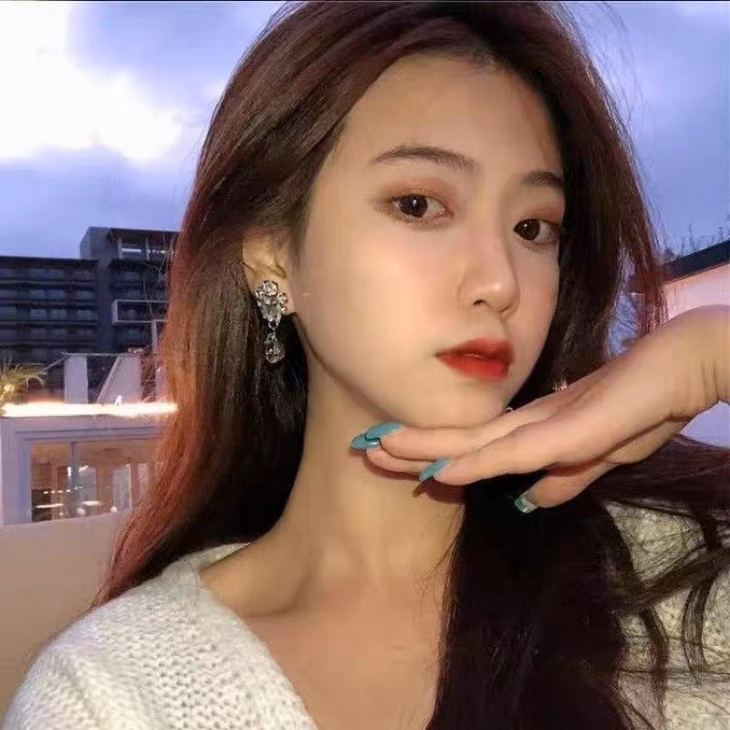 Khuyên tai hình giọt nước đính đá bling bling dự tiệc - Khanturban.vn