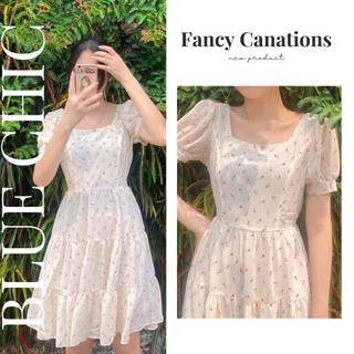 Váy hoa nhí cổ vuông ba tầng chiết eo FANCY CANATIONS - BLUE CHIC