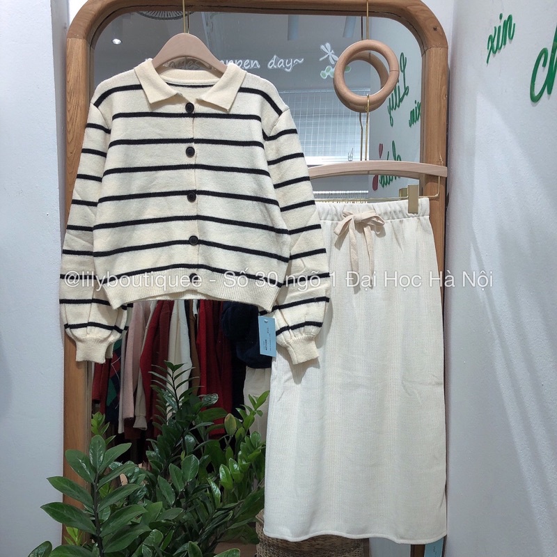 Áo len kẻ ngang cổ bẻ