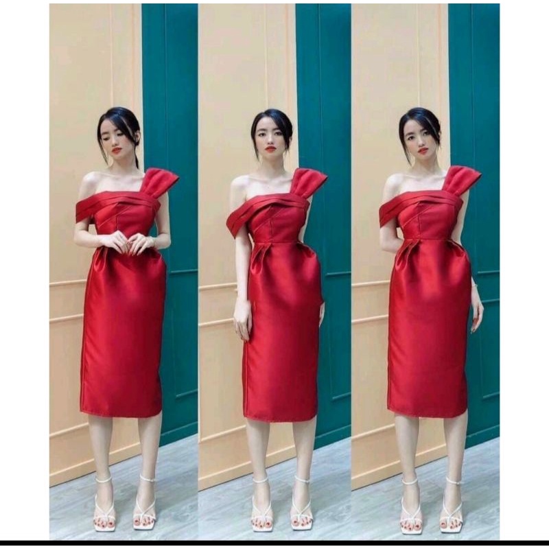 ĐẦM THIẾT KẾ RỚT VAI
