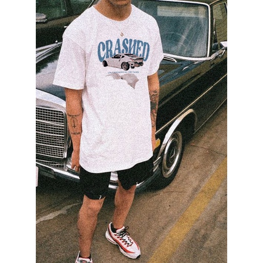 Áo thun tay ngắn vintage graphics " Crash in love " UNk trắng