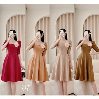 Váy xoè cổ vuông tay lỡ