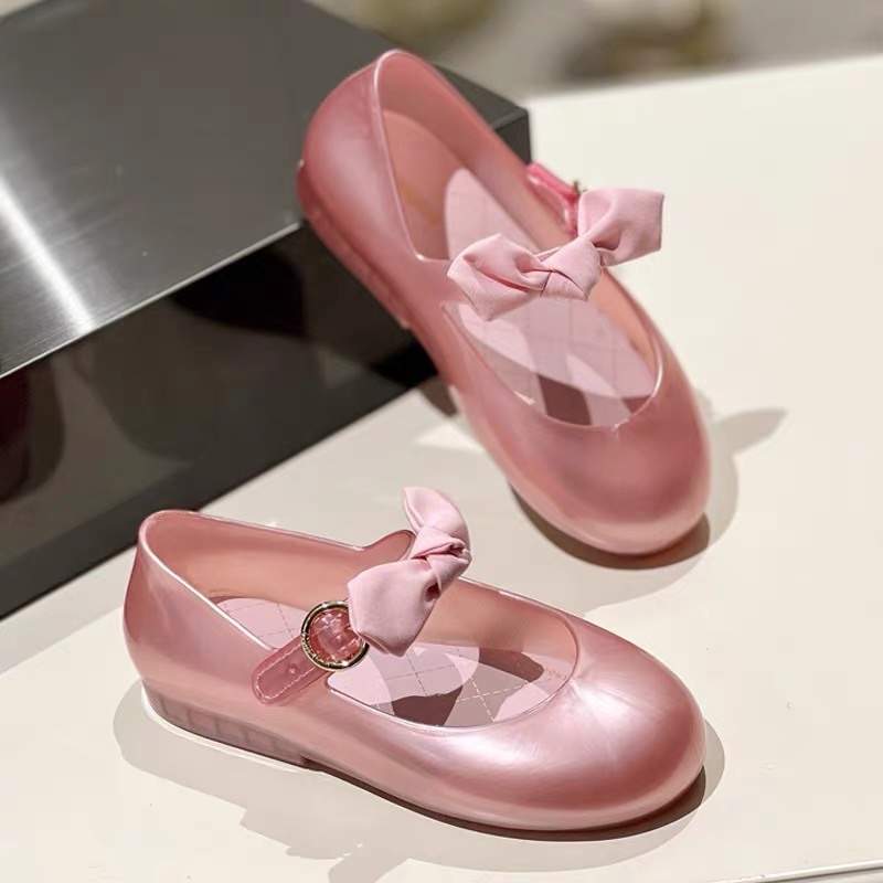 Giày búp bê bé gái có quai dán, kèm nơ vải đính trên quai