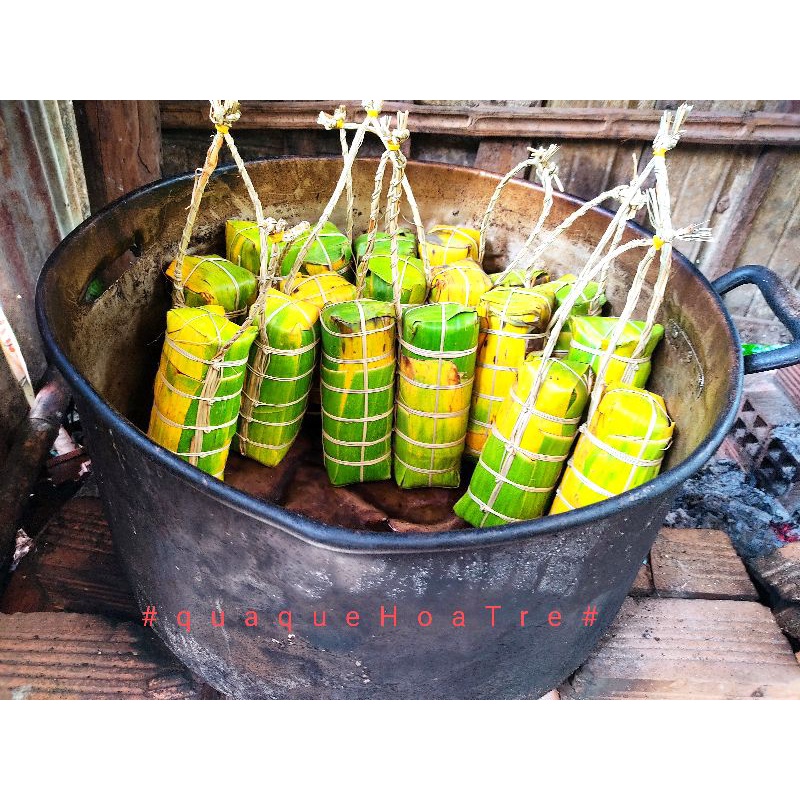 Bánh tét Bến Tre thịt mỡ đậm béo nước cốt