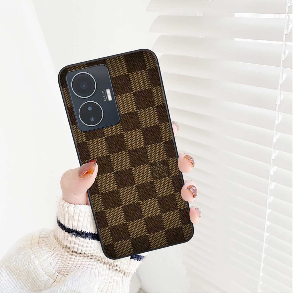 Ốp lưng Vivo Y55 4G / 5G 2022 hình họa tiết thương hiệu thời trang cao cấp