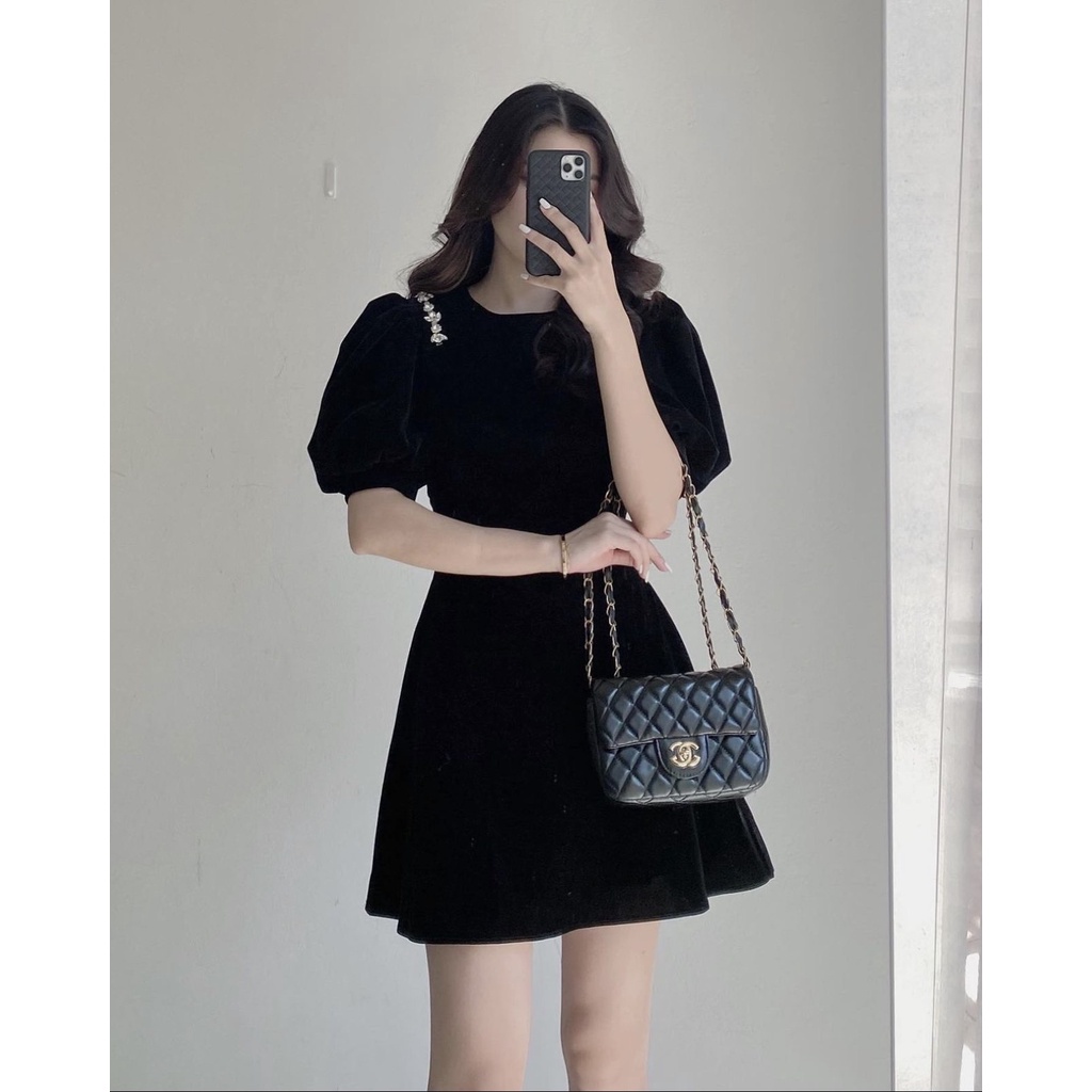 Váy Nhung Dáng Xòe Khoét Eo Vai Đính Đá Tay Phồng | Vui Vẻ Shop