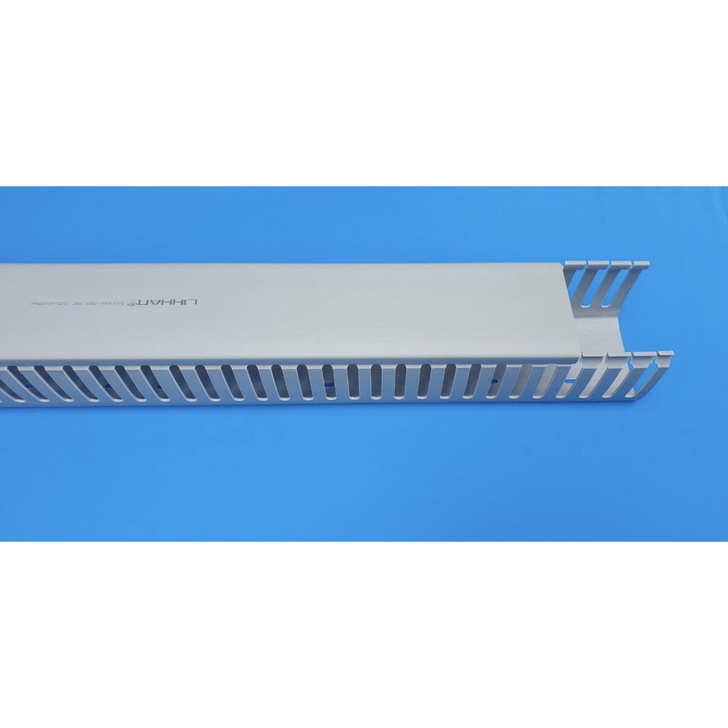 Máng nhựa công nghiệp 105x105mm dài 85cm
