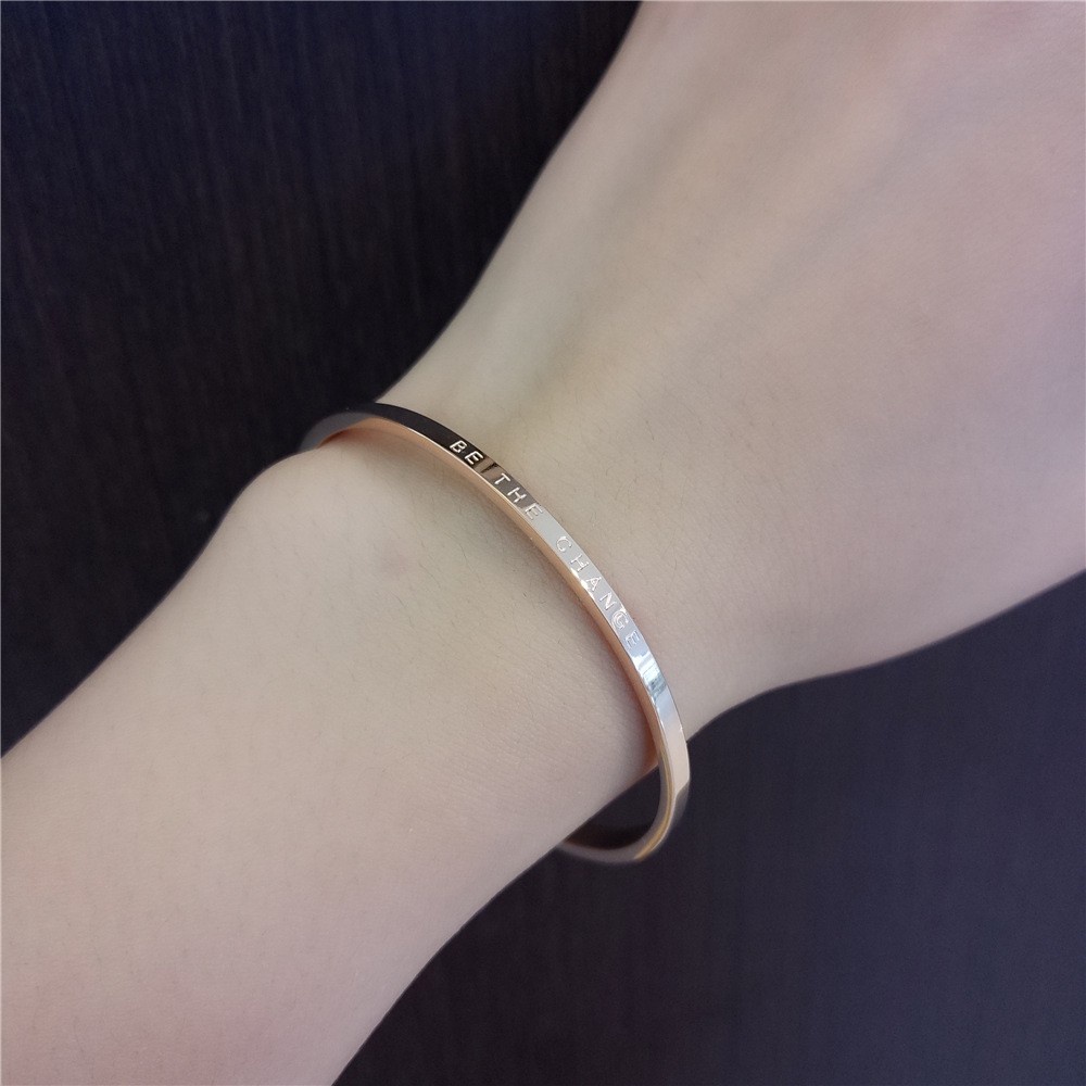 Vòng tay titan cao cấp không gỉ thiết kế đơn giản thời trang thanh lịch cho nam nữ