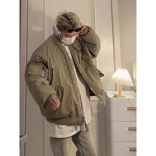 Áo bomber “Galiz x FireOnFire” phong cách đường phố Retro, hoạ tiết khoá kéo tay.