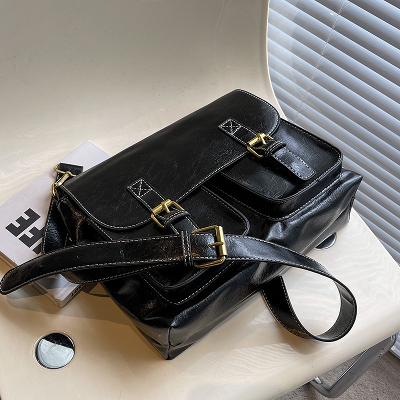 Túi Đeo Chéo Bằng Da Bóng Phong Cách retro Thời Trang Cho Nữ