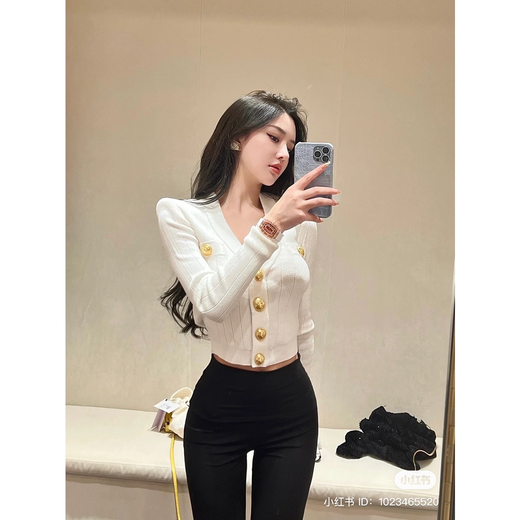 Áo len tay dài đính nút 𝗕𝗮𝗹 𝗺𝗮𝗶𝗻 màu trắng xanh chất xịn cao cấp