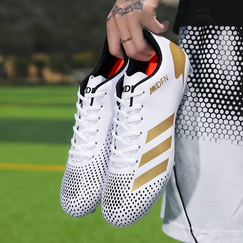 Giày Bốt Đá Banh Messi 15 Mandarin Gai Dài Size Lớn 46 Thời Trang Cho Học Sinh