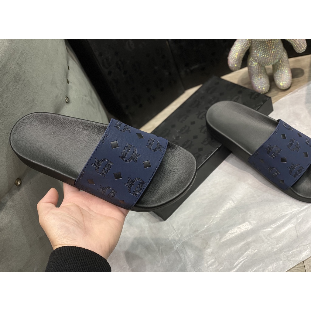SLIDE SANDAL M_C_M  'BLUE NAVY'. DÉP M_C_M  XANH NAVY NHẬP TRUNG