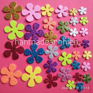 35- 50 -100 -150 Hoa mai 4.9cm ,3.5cm, 2.3cm, 1.5cm bằng giấy xốp kim tuyến - Hình trang trí thiệp, lớp học.....