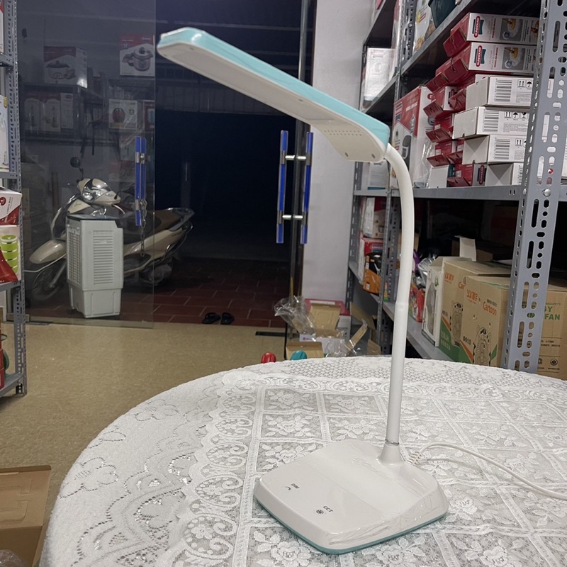 Đèn học LED chống cận Rạng Đông 6W cảm ứng,3 cấp,4 màu ánh sángRD-RL36 bảo hành 2 năm