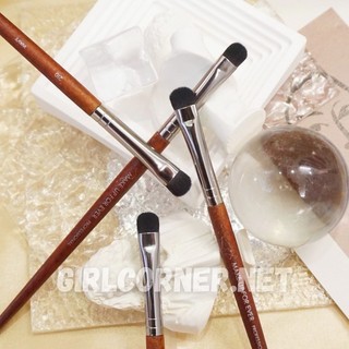 Cọ tán bầu mắt Makeup Forever 210