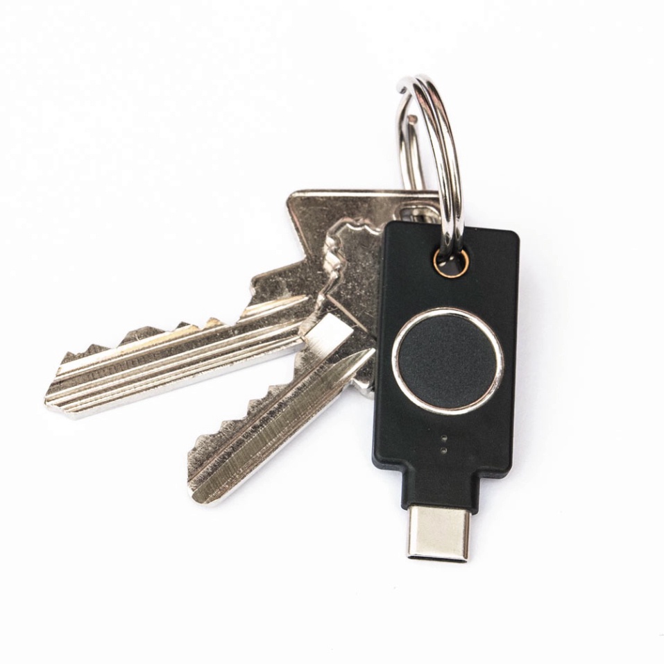 Khóa bảo mật sinh trắc vân tay Yubico YubiKey Bio