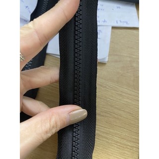 cuộn dây khoá kéo răng nhựa 1m (bán theo mét)