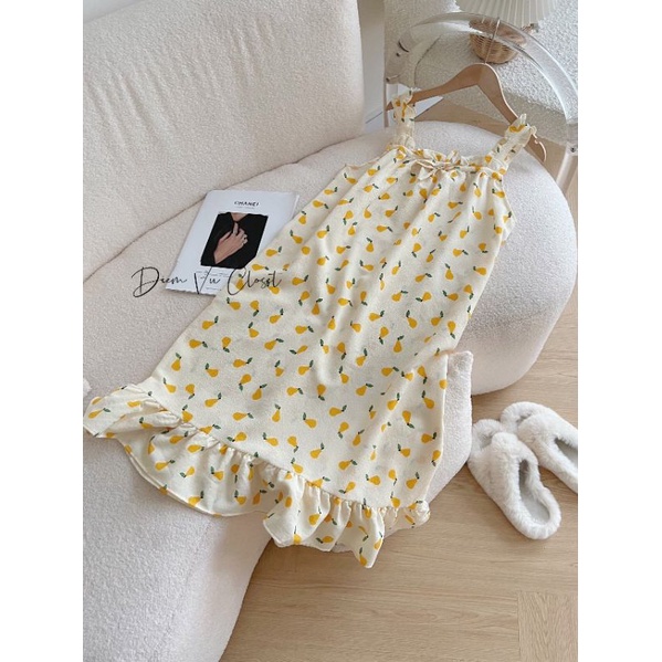 Đầm ngủ 2 dây bèo đũi xốp hoạ tiết dễ thương.