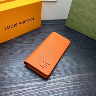 Ví Louis Vuitton LVM81153 Thời Trang Sang Trọng Cho Nam