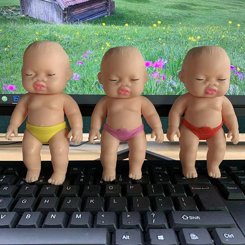 Người Nổi Tiếng Internet Với Cùng Phong Cách Búp Bê Da Đen Nhỏ Ấn Tượng Khử Từ Tự Phục Hồi