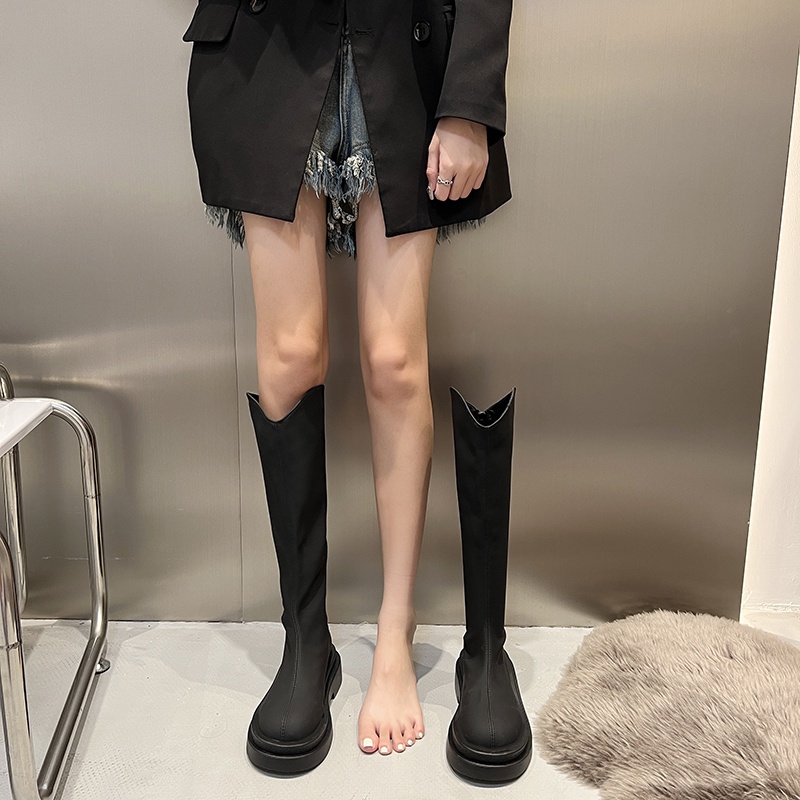 Boot cao cổ V da nhám gót cao 5cm