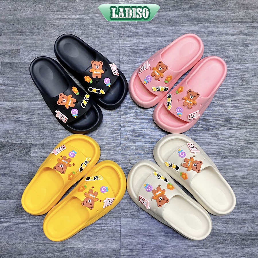 Dép bánh mì nữ LADISO quai ngang kèm sticker gấu nổi xinh xắn nhiều màu lựa chọn - TT432