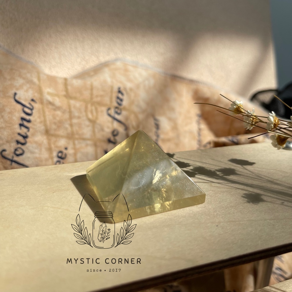 Kim tự tháp đá thạch anh Vàng ( Citrine ) may mắn, trụ đá thanh tẩy trong Tarot, Reiki, thiền định, phong thủy
