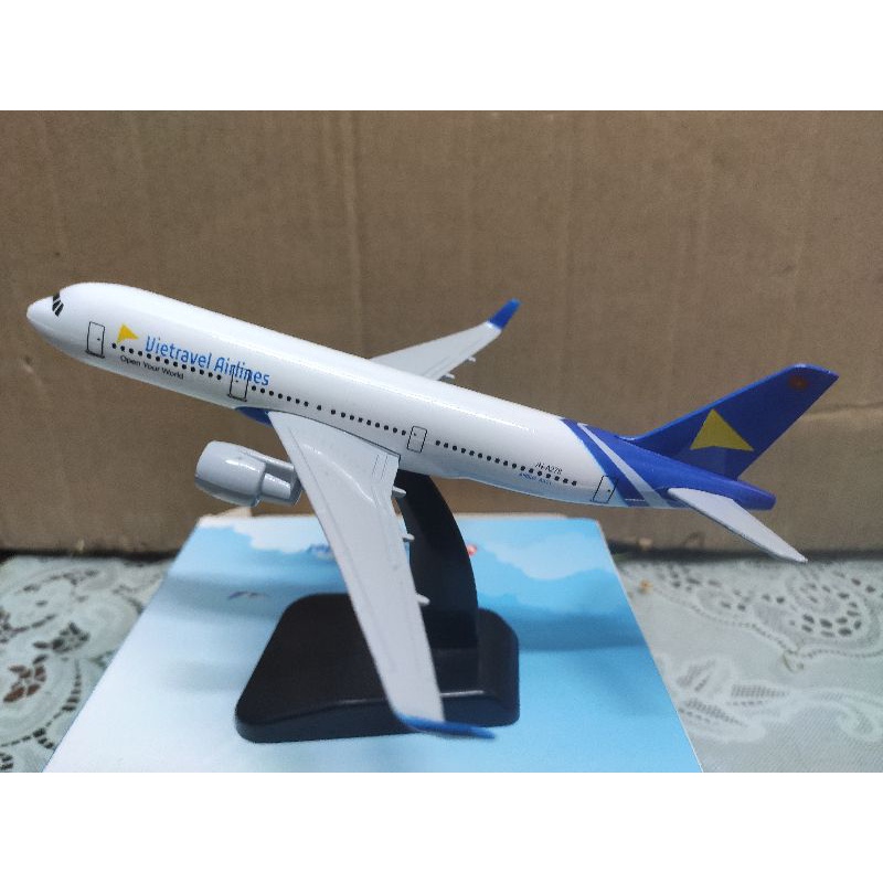 Mô hình máy bay VIETTRAVEL AIRLINES 16CM