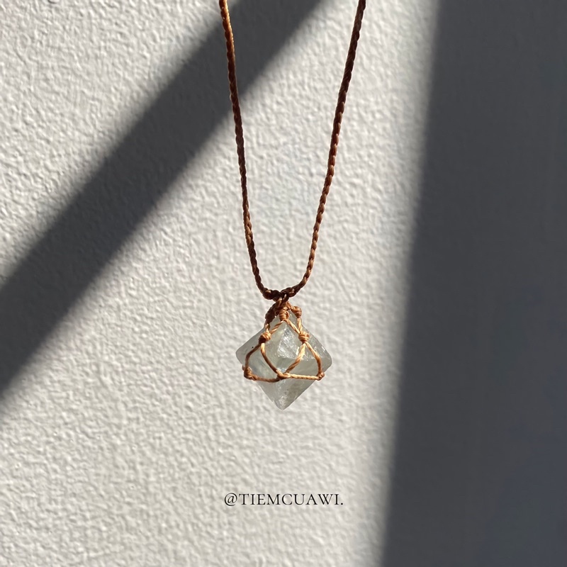 Vòng cổ Mint Flourite bát diện